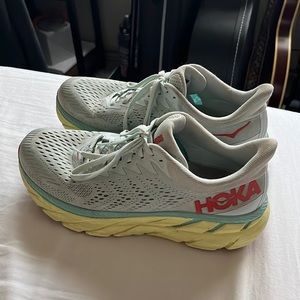 Hoka One One Clifton 7